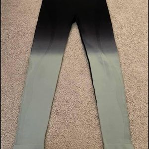 Zyia leggings